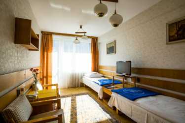 HOTEL*** NAT (SMREK)